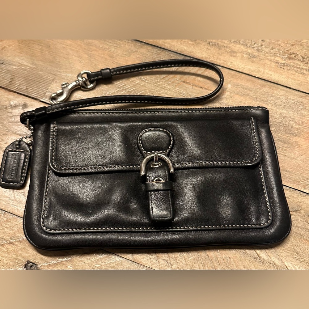 Vintage coach soho wristlet